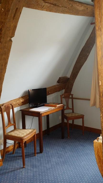 Les Trois Cheminees Chambres D'Hotes Livarot-Pays-d'Auge Exterior photo